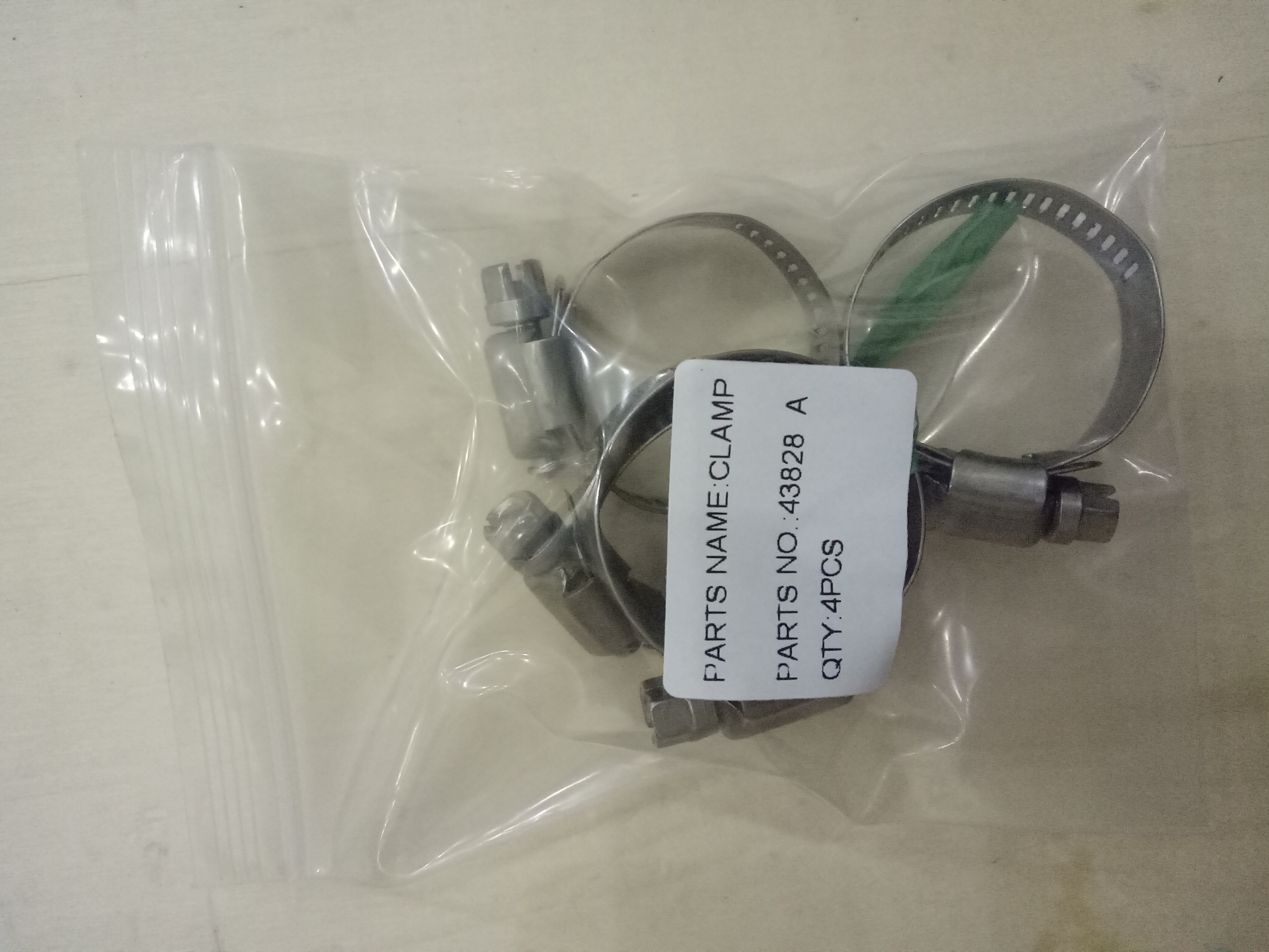 43828 Una abrazadera de manguera K19